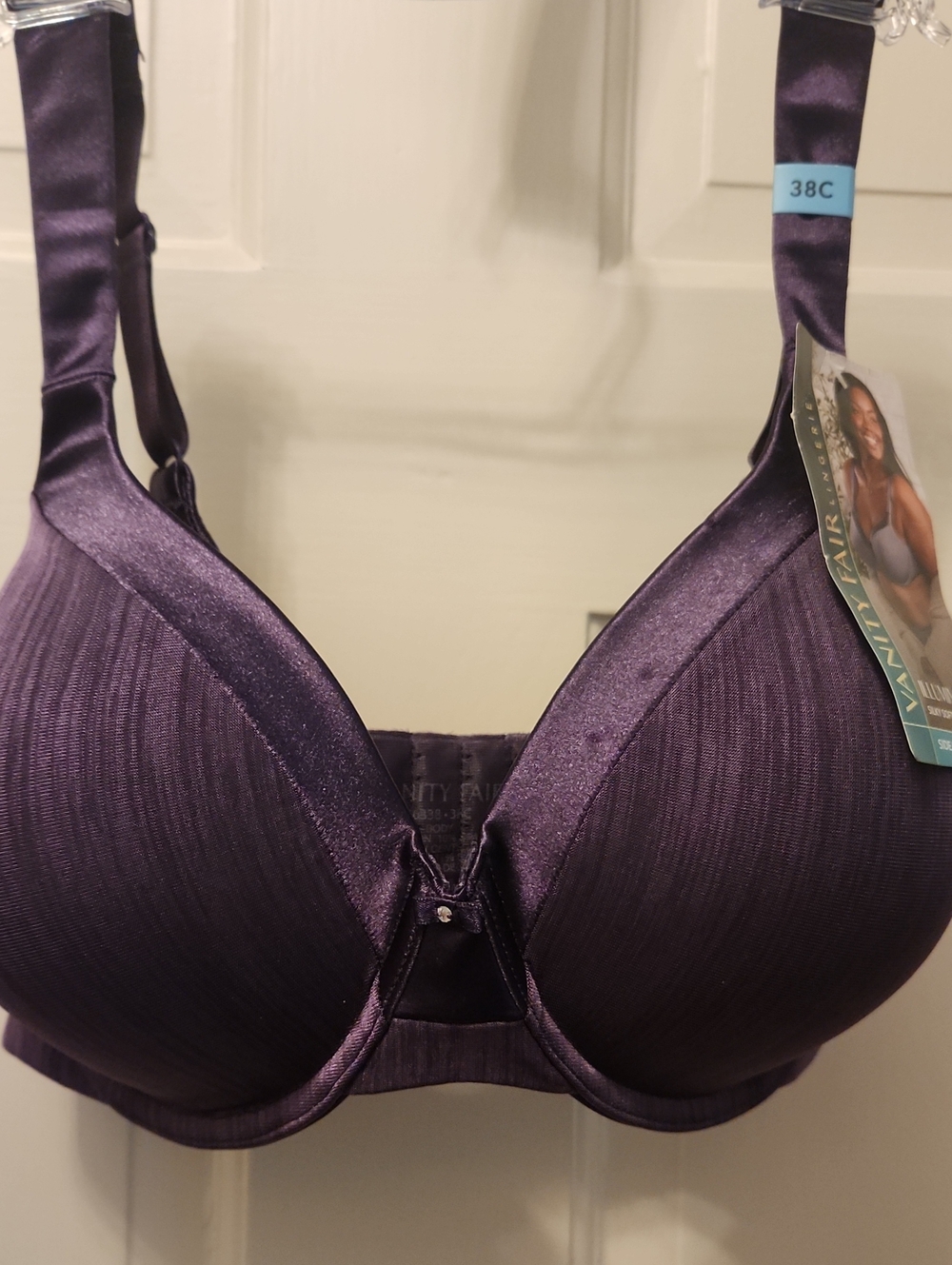 NEW.  MEDIUM PURPLE PADDED BRA BY VANITY FAIR.  SIZE 38C